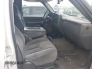 ✅ 2006 GMC Sierra 2500HD SLE2 • VIN: 1GTHK23U76F261834 • Лот: 42590532. Опубликован ранее на IAAI с пробегом 279 244 миль. Бесплатный доступ к архиву аукционных продаж из США и подробный отчёт об истории автомобиля на DreamBid. Изображение 5.