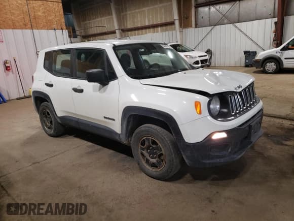 ✅ 2017 Jeep Renegade Sport • VIN: ZACCJBAH3HPF06230 • Lot: 68208735. Listed on Copart with 172,251 mi. Free auction sales archive from the USA and detailed vehicle history report at DreamBid. Image 4.