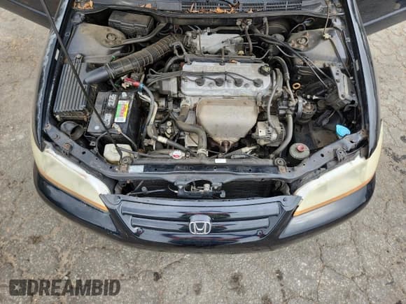 ✅ 2002 Honda Accord SE • VIN: 1HGCG66842A173544 • Lot: 85285185. Listed on Copart with 133,615 mi. Free auction sales archive from the USA and detailed vehicle history report at DreamBid. Image 11.