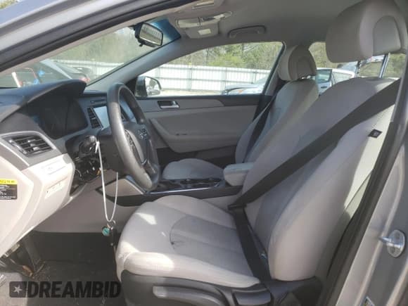 ✅ 2016 Hyundai Sonata SE • VIN: 5NPE24AF0GH364412 • Lot: 47107293. Listed on Copart with 121,975 mi. Free auction sales archive from the USA and detailed vehicle history report at DreamBid. Image 7.