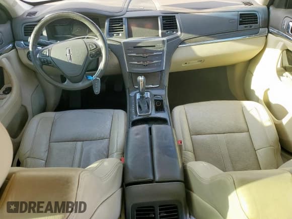 ✅ 2014 Lincoln MKS • VIN: 1LNHL9DK6EG601109 • Lot: 92822025. Listed on Copart with 83,212 mi. Free auction sales archive from the USA and detailed vehicle history report at DreamBid. Image 8.