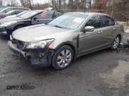 ✅ 2010 Honda Accord EX-L • VIN: 1HGCP2F85AA070267 • Lot: 43718730. Listed on IAAI with 302,410 mi. Free auction sales archive from the USA and detailed vehicle history report at DreamBid. Image 2.