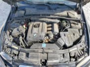 ✅ 2009 BMW 3 Series 328i • VIN: WBAWR33539P460442 • Lot: 57060055. Wystawiony na Copart z przebiegiem 97 600 mil. Bezpłatny archiwum sprzedaży aukcyjnych z USA i szczegółowy raport historii pojazdu na DreamBid. Zdjęcie 11.