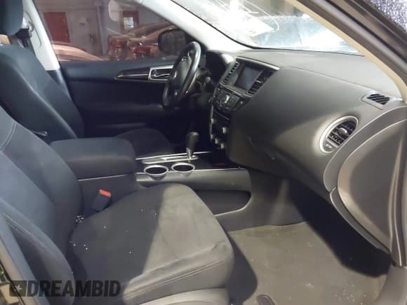 ✅ 2014 Nissan Pathfinder SV • VIN: 5N1AR2MN1EC681489 • Lot: 41592415. Listed on IAAI with 127,933 mi. Free auction sales archive from the USA and detailed vehicle history report at DreamBid. Image 5.