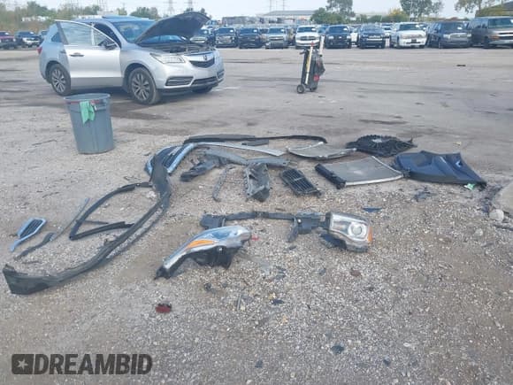 ✅ 2019 GMC Acadia SLE • VIN: 1GKKNKLA4KZ290207 • Lot: 43460264. Listed on IAAI with 60,844 mi. Free auction sales archive from the USA and detailed vehicle history report at DreamBid. Image 19.