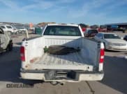 ✅ 2007 Ford F-150 STX • VIN: 1FTRX12W97KD24685 • Lot: 43679598. Wystawiony na IAAI z przebiegiem 189 618 mil. Bezpłatny archiwum sprzedaży aukcyjnych z USA i szczegółowy raport historii pojazdu na DreamBid. Zdjęcie 16.