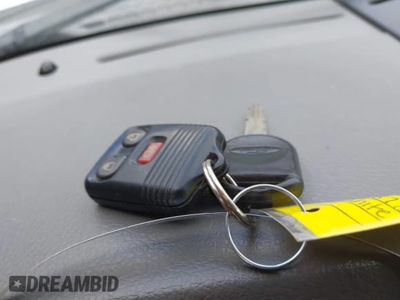 ✅ 2006 Ford F-150 STX • VIN: 1FTRX12W86NB10042 • Lot: 42953712. Listed on IAAI with 248,350 mi. Free auction sales archive from the USA and detailed vehicle history report at DreamBid. Image 11.