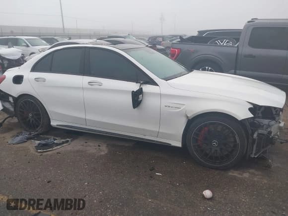 ✅ 2020 Mercedes-Benz C 63 S AMG • VIN: 55SWF8HB0LU332098 • Лот: 41132942. Опубликован ранее на IAAI с пробегом 52 892 миль. Бесплатный доступ к архиву аукционных продаж из США и подробный отчёт об истории автомобиля на DreamBid. Изображение 12.