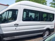 ✅ 2022 Ford Transit Passenger XL • VIN: 1FBAX2X89NKA78929 • Lot: 42493797. Wystawiony na IAAI z przebiegiem 35 885 mil. Bezpłatny archiwum sprzedaży aukcyjnych z USA i szczegółowy raport historii pojazdu na DreamBid. Zdjęcie 14.