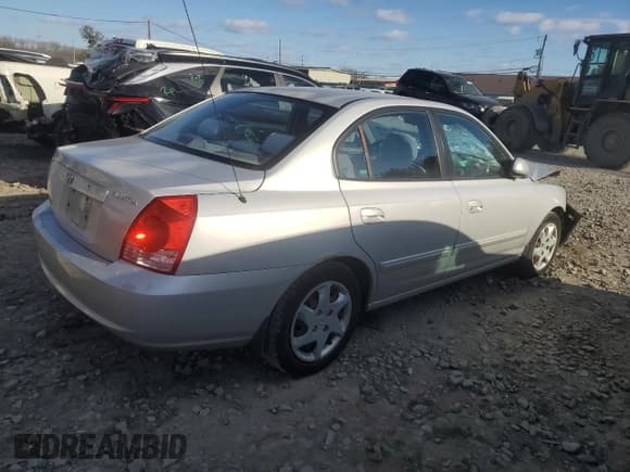 ✅ 2005 Hyundai Elantra GLS • VIN: KMHDN46D85U182840 • Lot: 88505745. Wystawiony na Copart z przebiegiem 70 414 mil. Bezpłatny archiwum sprzedaży aukcyjnych z USA i szczegółowy raport historii pojazdu na DreamBid. Zdjęcie 3.