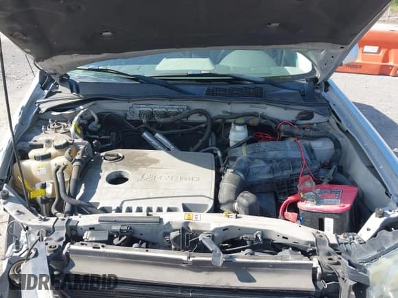 ✅ 2010 Ford Escape Hybrid • VIN: 1FMCU4K37AKB21402 • Lot: 42252202. Listed on IAAI with 148,809 mi. Free auction sales archive from the USA and detailed vehicle history report at DreamBid. Image 10.