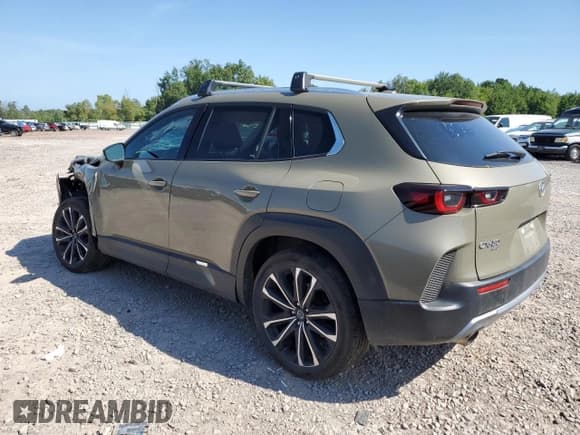 ✅ 2024 Mazda CX-50 Premium • VIN: 7MMVABDY8RN159332 • Lot: 67999815. Wystawiony na Copart z przebiegiem 22 838 mil. Bezpłatny archiwum sprzedaży aukcyjnych z USA i szczegółowy raport historii pojazdu na DreamBid. Zdjęcie 2.