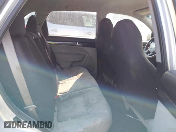 ✅ 2011 Kia Sorento LX • VIN: 5XYKTDA26BG107753 • Лот: 42985234. Опубликован ранее на IAAI с пробегом 211 621 миль. Бесплатный доступ к архиву аукционных продаж из США и подробный отчёт об истории автомобиля на DreamBid. Изображение 8.