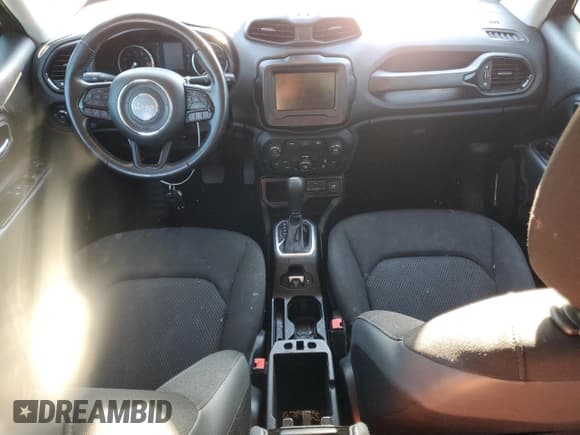 ✅ 2018 Jeep Renegade Altitude • VIN: ZACCJABB7JPJ72050 • Лот: 86443575. Опубликован ранее на Copart с пробегом 101 044 миль. Бесплатный доступ к архиву аукционных продаж из США и подробный отчёт об истории автомобиля на DreamBid. Изображение 8.