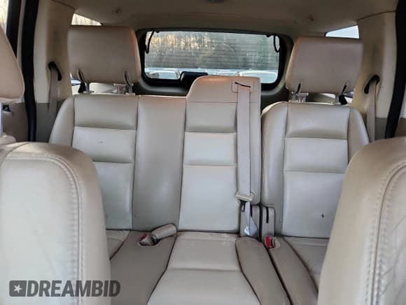 ✅ 2010 Ford Explorer XLT • VIN: 1FMEU7DE6AUA15388 • Lot: 94029485. Wystawiony na Copart z przebiegiem 166 273 mil. Bezpłatny archiwum sprzedaży aukcyjnych z USA i szczegółowy raport historii pojazdu na DreamBid. Zdjęcie 10.