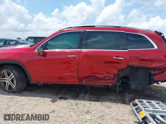 ✅ 2022 Mercedes-Benz GLS 450 • VIN: 4JGFF5KEXNA720790 • Lot: 42356298. Listed on IAAI with 100,537 mi. Free auction sales archive from the USA and detailed vehicle history report at DreamBid. Image 14.