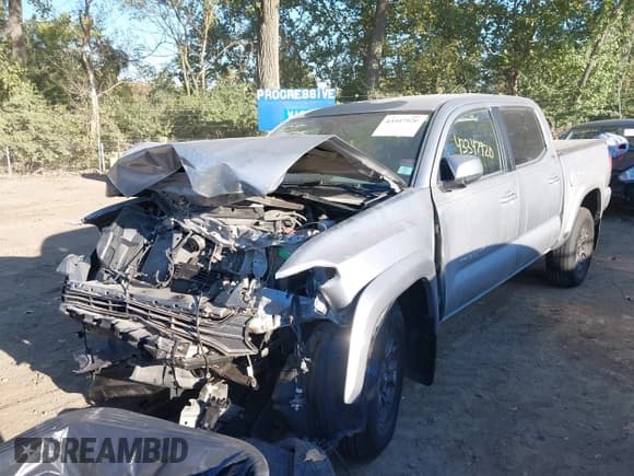 ✅ 2018 Toyota Tacoma TRD Sport • VIN: 3TMCZ5ANXJM135690 • Lot: 43347920. Listed on IAAI with 137,889 mi. Free auction sales archive from the USA and detailed vehicle history report at DreamBid. Image 20.