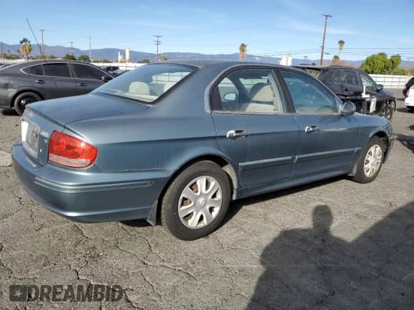 2004 Hyundai Sonata z VIN KMHWF25H04A016388, wystawiony jako Copart lot #42182035 z przebiegiem 172 752 mil mil oraz Czysty tytuł • Clean title. Historia ofert i sprzedaży dostępna na DreamBid. Obrazek 3.