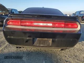 ✅ 2013 Dodge Challenger SXT • VIN: 2C3CDYAG3DH619905 • Lot: 41792435. Wystawiony na Copart z przebiegiem 121 516 mil. Bezpłatny archiwum sprzedaży aukcyjnych z USA i szczegółowy raport historii pojazdu na DreamBid. Zdjęcie 6.