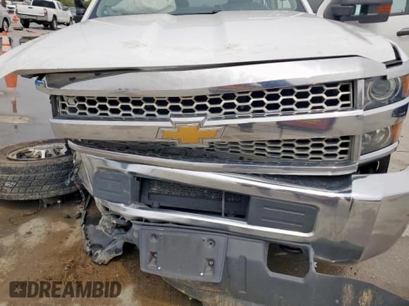 ✅ 2019 Chevrolet Silverado 2500HD Work Truck • VIN: 1GC1CREG8KF154414 • Lot: 51601965. Wystawiony na Copart z przebiegiem 179 487 mil. Bezpłatny archiwum sprzedaży aukcyjnych z USA i szczegółowy raport historii pojazdu na DreamBid. Zdjęcie 11.