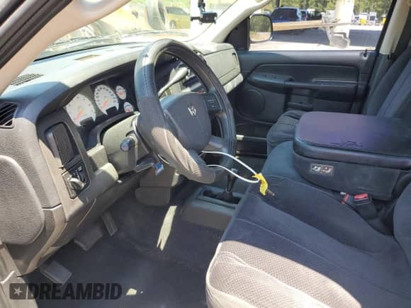 ✅ 2005 Dodge 1500 SLT • VIN: 1D7HU18DX5J594981 • Лот: 62614024. Размещён на Copart с пробегом 291 055 миль миль. Получите бесплатный доступ к архиву аукционных продаж из США и посмотрите подробный отчёт об истории автомобиля на DreamBid. Изображение 7.