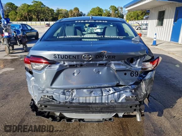✅ 2020 Toyota Corolla L • VIN: 5YFDPRAE0LP046577 • Лот: 94064405. Опубликован ранее на Copart с пробегом 66 797 миль. Бесплатный доступ к архиву аукционных продаж из США и подробный отчёт об истории автомобиля на DreamBid. Изображение 6.
