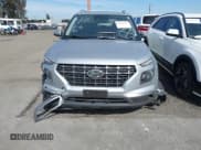 ✅ 2022 Hyundai Venue Limited • VIN: KMHRC8A35NU134584 • Lot: 41212254. Listed on IAAI with 44,686 mi. Free auction sales archive from the USA and detailed vehicle history report at DreamBid. Image 13.