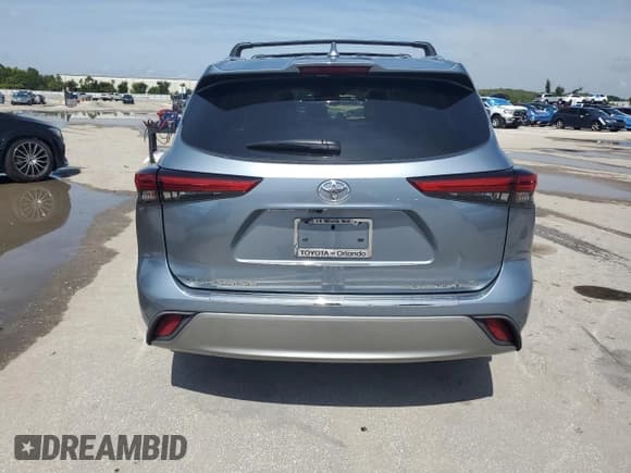 ✅ 2020 Toyota Highlander Platinum • VIN: 5TDFZRBH8LS053201 • Lot: 70917765. Listed on Copart with 66,398 mi. Free auction sales archive from the USA and detailed vehicle history report at DreamBid. Image 6.