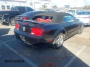 ✅ 2007 Ford Mustang GT Deluxe • VIN: 1ZVHT85H475351625 • Lot: 40863228. Wystawiony na IAAI z przebiegiem 147 376 mil. Bezpłatny archiwum sprzedaży aukcyjnych z USA i szczegółowy raport historii pojazdu na DreamBid. Zdjęcie 4.
