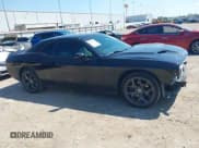 ✅ 2018 Dodge Challenger SXT • VIN: 2C3CDZAG0JH232858 • Lot: 43135440. Wystawiony na IAAI z przebiegiem 114 000 mil. Bezpłatny archiwum sprzedaży aukcyjnych z USA i szczegółowy raport historii pojazdu na DreamBid. Zdjęcie 14.