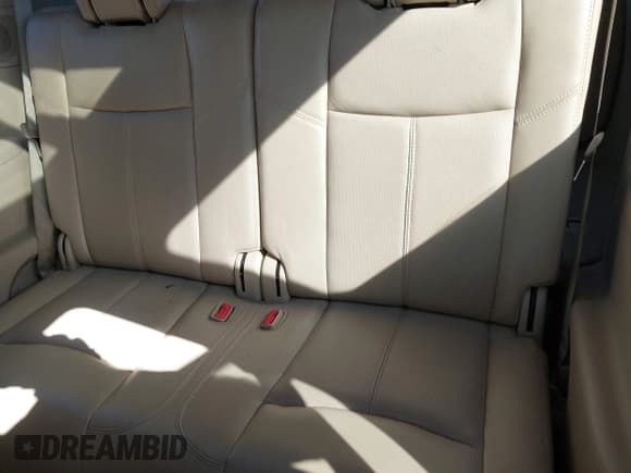 ✅ 2013 Nissan Pathfinder S • VIN: 5N1AR2MN7DC615608 • Lot: 43465761. Wystawiony na IAAI z przebiegiem 165 517 mil. Bezpłatny archiwum sprzedaży aukcyjnych z USA i szczegółowy raport historii pojazdu na DreamBid. Zdjęcie 12.