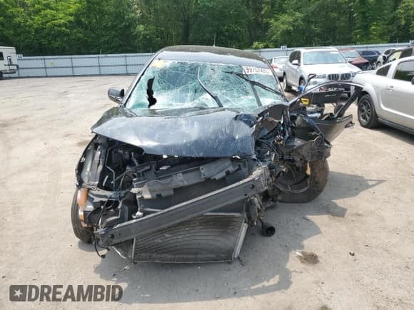 ✅ 2016 Honda CR-V LX • VIN: 2HKRM4H32GH701623 • Lot: 59757405. Listed on Copart with Not provided. Free auction sales archive from the USA and detailed vehicle history report at DreamBid. Image 5.