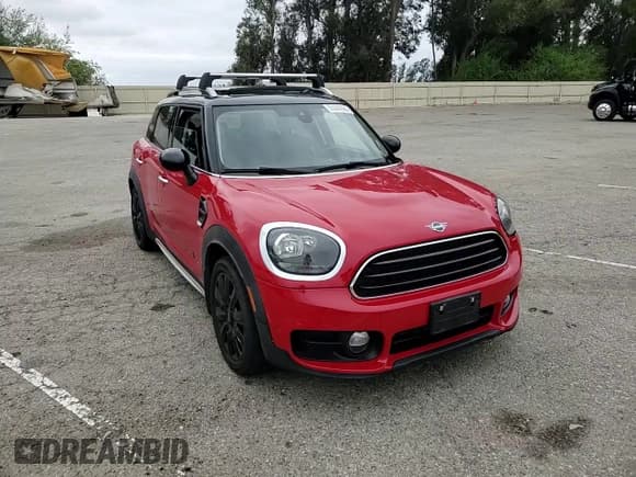 ✅ 2019 MINI Countryman Cooper • VIN: WMZYV5C56K3E82468 • Lot: 55530385. Wystawiony na Copart z przebiegiem 71 186 mil. Bezpłatny archiwum sprzedaży aukcyjnych z USA i szczegółowy raport historii pojazdu na DreamBid. Zdjęcie 13.