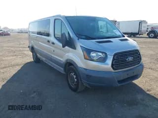 ✅ 2017 Ford Transit • VIN: 1FTYR2YMXHKA63019 • Лот: 41613283. Опубликован ранее на IAAI с пробегом 182 946 миль. Бесплатный доступ к архиву аукционных продаж из США и подробный отчёт об истории автомобиля на DreamBid. Изображение 1.