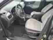 2020 Chevrolet Equinox LS z VIN 2GNAX5EV9L6237820, wystawiony jako Copart lot #67648135 z przebiegiem 123 441 mil mil oraz Szkoda całkowita • Salvage title. Historia ofert i sprzedaży dostępna na DreamBid. Obrazek 7.