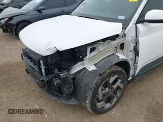 ✅ 2022 Hyundai Venue Limited • VIN: KMHRC8A34NU168595 • Lot: 41321713. Listed on IAAI with 3,852 mi. Free auction sales archive from the USA and detailed vehicle history report at DreamBid. Image 6.