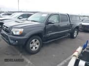 ✅ 2015 Toyota Tacoma PreRunner • VIN: 3TMKU4HN8FM043849 • Lot: 42790883. Wystawiony na IAAI z przebiegiem 123 228 mil. Bezpłatny archiwum sprzedaży aukcyjnych z USA i szczegółowy raport historii pojazdu na DreamBid. Zdjęcie 17.