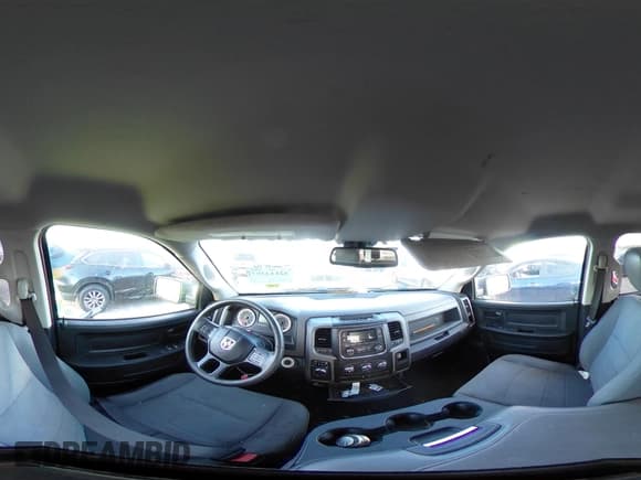 ✅ 2019 Ram 1500 Express • VIN: 1C6RR6KT1KS746771 • Lot: 42114382. Wystawiony na IAAI z przebiegiem 126 287 mil. Bezpłatny archiwum sprzedaży aukcyjnych z USA i szczegółowy raport historii pojazdu na DreamBid. Zdjęcie 18.