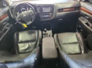 ✅ 2014 Mitsubishi Outlander GT • VIN: JA4JZ4AX5EZ004572 • Lot: 90125325. Listed on Copart with 204,650 mi. Free auction sales archive from the USA and detailed vehicle history report at DreamBid. Image 8.