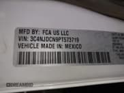 ✅ 2023 Jeep Compass (RED) Edition • VIN: 3C4NJDCN9PT573719 • Lot: 43081922. Wystawiony na IAAI z przebiegiem 41 039 mil. Bezpłatny archiwum sprzedaży aukcyjnych z USA i szczegółowy raport historii pojazdu na DreamBid. Zdjęcie 9.
