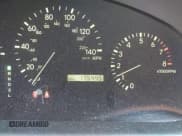 ✅ 2000 Lexus RX 300 • VIN: JT6HF10U9Y0132266 • Lot: 43009397. Wystawiony na IAAI z przebiegiem 175 445 mil. Bezpłatny archiwum sprzedaży aukcyjnych z USA i szczegółowy raport historii pojazdu na DreamBid. Zdjęcie 7.