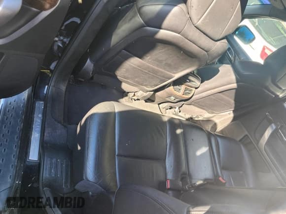 ✅ 2010 Acura MDX Technology • VIN: 2HNYD2H69AH530468 • Lot: 43705746. Wystawiony na IAAI z przebiegiem Nie podano. Bezpłatny archiwum sprzedaży aukcyjnych z USA i szczegółowy raport historii pojazdu na DreamBid. Zdjęcie 8.