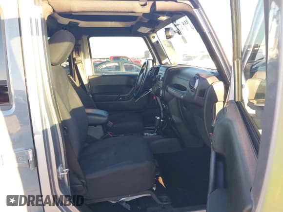 ✅ 2018 Jeep Wrangler Unlimited Sport S • VIN: 1C4BJWDG9JL883063 • Lot: 43544475. Listed on IAAI with 145,849 mi. Free auction sales archive from the USA and detailed vehicle history report at DreamBid. Image 5.