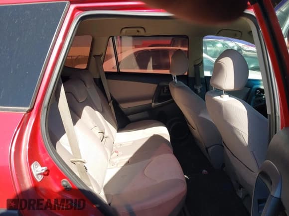 ✅ 2006 Toyota RAV4 • VIN: JTMZD33V765023162 • Lot: 40449322. Wystawiony na IAAI z przebiegiem 248 806 mil. Bezpłatny archiwum sprzedaży aukcyjnych z USA i szczegółowy raport historii pojazdu na DreamBid. Zdjęcie 8.