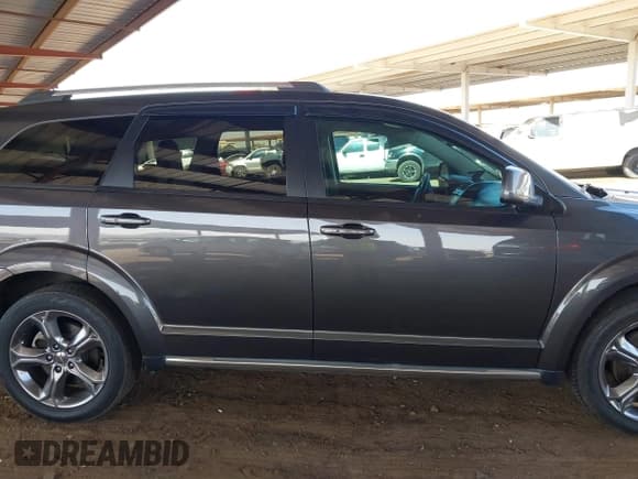 ✅ 2017 Dodge Journey Crossroad Plus • VIN: 3C4PDCGB0HT581249 • Lot: 41703058. Listed on IAAI with 122,226 mi. Free auction sales archive from the USA and detailed vehicle history report at DreamBid. Image 13.