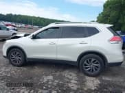 ✅ 2016 Nissan Rogue S • VIN: 5N1AT2MT2GC777084 • Lot: 42534712. Listed on IAAI with 169,883 mi. Free auction sales archive from the USA and detailed vehicle history report at DreamBid. Image 14.