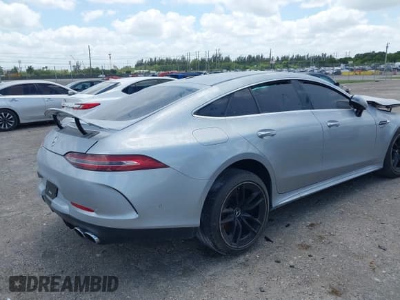 ✅ 2021 Mercedes-Benz AMG GT 43 • VIN: W1K7X5KB0MA039134 • Lot: 42129975. Wystawiony na IAAI z przebiegiem 50 856 mil. Bezpłatny archiwum sprzedaży aukcyjnych z USA i szczegółowy raport historii pojazdu na DreamBid. Zdjęcie 4.