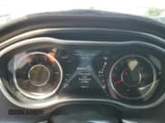 ✅ 2015 Dodge Challenger SXT Plus • VIN: 2C3CDZBG4FH704663 • Lot: 61527094. Wystawiony na Copart z przebiegiem 34 622 mil. Bezpłatny archiwum sprzedaży aukcyjnych z USA i szczegółowy raport historii pojazdu na DreamBid. Zdjęcie 9.