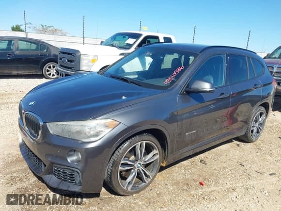 ✅ 2018 BMW X1 sDrive28i • VIN: WBXHU7C33J5H38892 • Лот: 43510586. Опубликован ранее на IAAI с пробегом 186 277 миль. Бесплатный доступ к архиву аукционных продаж из США и подробный отчёт об истории автомобиля на DreamBid. Изображение 2.