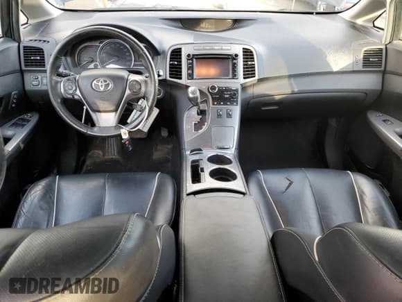 ✅ 2013 Toyota Venza LE • VIN: 4T3BK3BBXDU076068 • Lot: 92684075. Wystawiony na Copart z przebiegiem 211 241 mil. Bezpłatny archiwum sprzedaży aukcyjnych z USA i szczegółowy raport historii pojazdu na DreamBid. Zdjęcie 8.